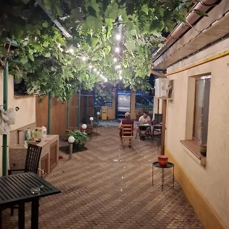Marsali * Konstanca